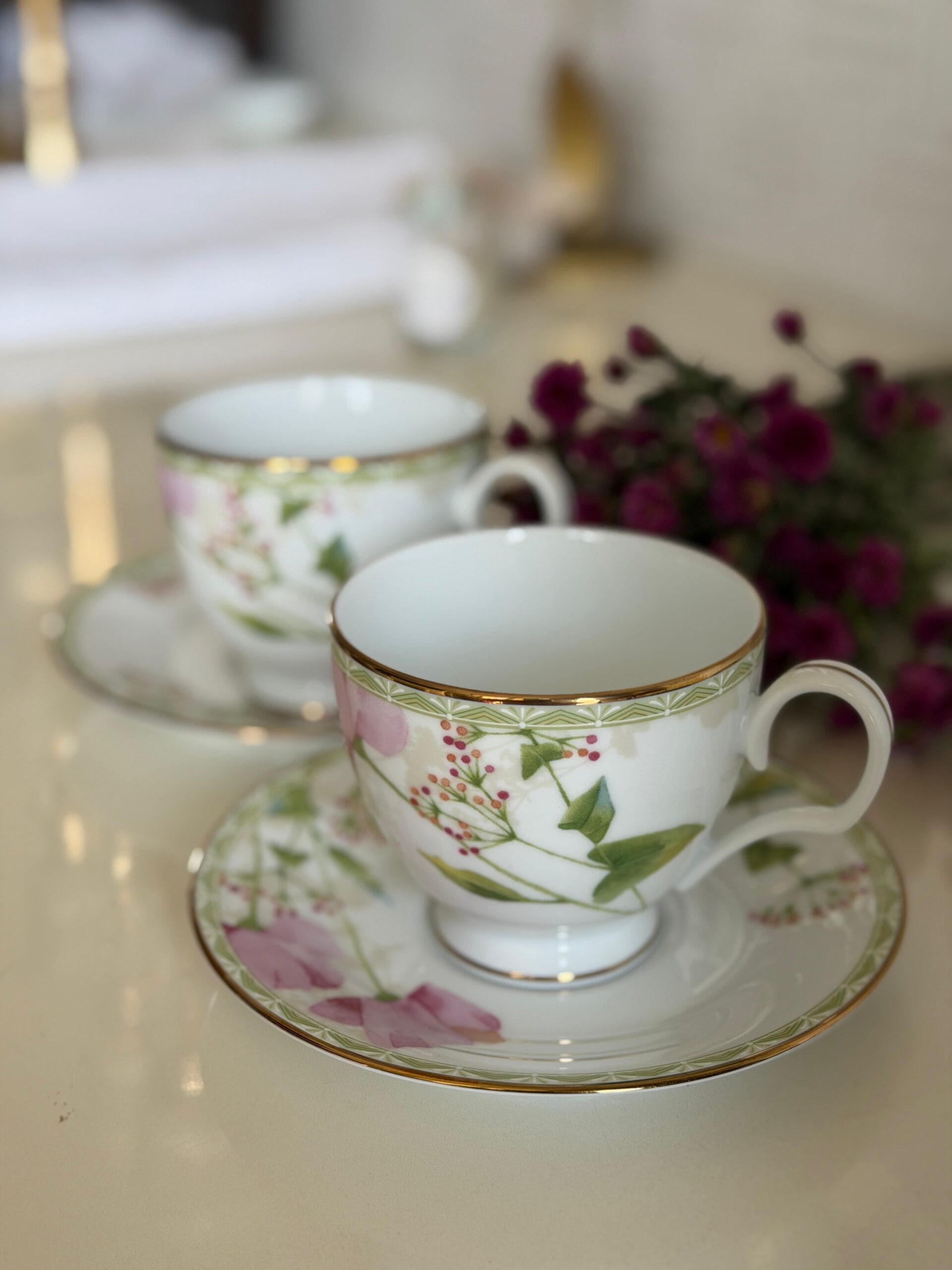 Noritake Poppy Place Tea Set – 12 Pieces | Floral Porcelain Tea Set