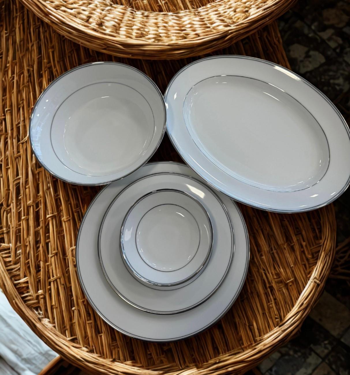 Dankotuwa Infinity Platinum 21-Piece Dinner Set